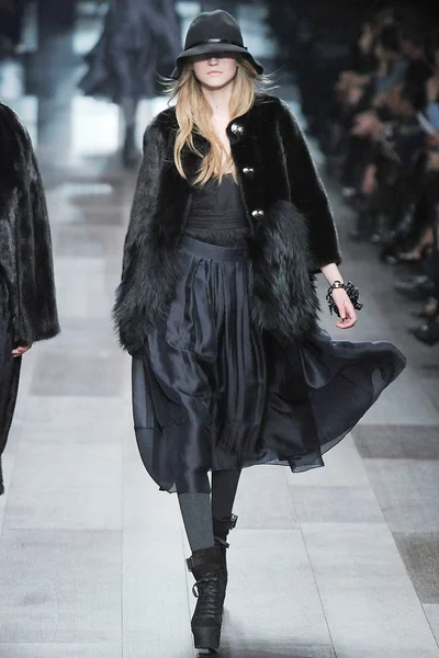 Look 23